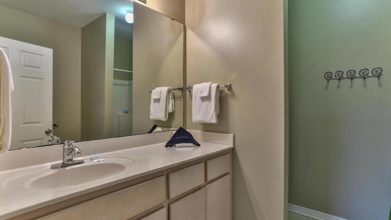 Biglows Bungalow: Beachside Retreat with Pet-Friendly Perks Destin Exterior photo